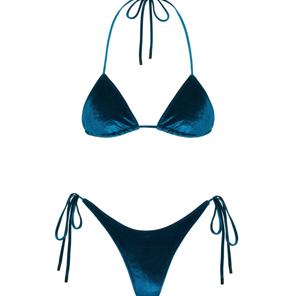 💙Triangl Freya Velvet Space Blue Bikini